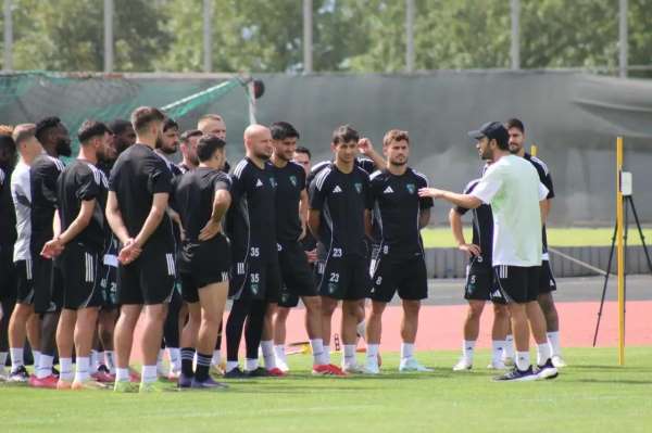 Kocaelispor ile Samsunspor 22 yıl sonra Süper Lig'de karşı karşıya geliyor