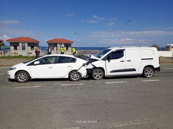 Rize'de trafik kazası: 1 ölü, 5 yaralı