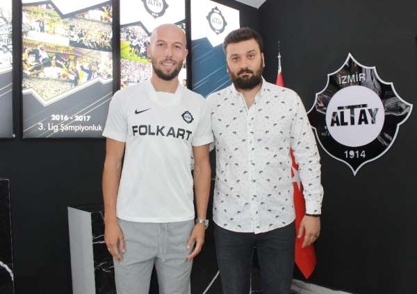 Altay, Cocalic'i renklerine bağladı 