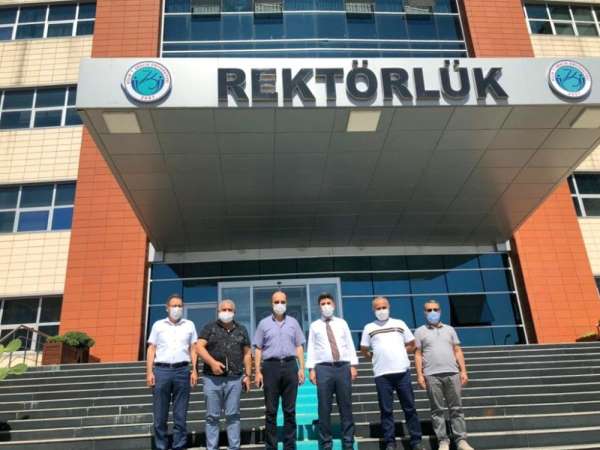 Gümüşhane Üniversitesi Rektörü Zeybek, Rektör Karacoşkun'u ziyaret etti 