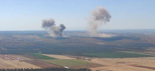 Rus savaş uçaklarından İdlib'e ağır hava saldırısı 