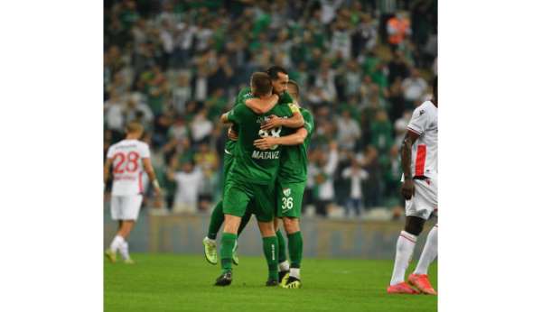 TFF 1. Lig: Bursaspor: 1 - Yılport Samsunspor: 1 (İlk yarı sonucu)