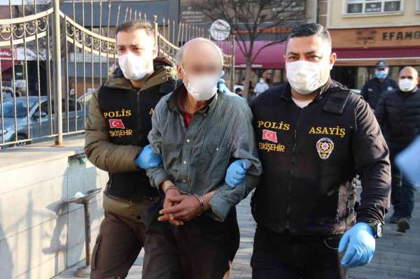 Yılbaşı gecesi tartıştıkları kişiyi bıçakla öldüren 2 sanığa ilk celsede müebbet hapis cezası - Eskişehir haber