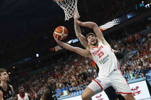 Alperen Şengün, şampiyonanın en iyi 5'ine seçildi