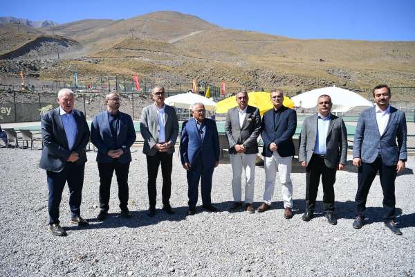 Başkan Büyükkılıç, Erciyes'teki Dünya Tenis Turu'na ev sahipliği yapan büyükşehir yatırımlarını inceledi