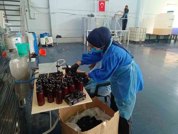 Tillo'da kadınlar bir ilke imza attı: Temizlik malzemelerini kendileri üretiyor