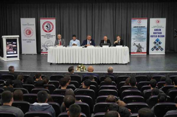 Ahilik kültürü gençlere anlatıldı: 'Bu değerler yolunuzu aydınlatacak'