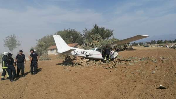 Antalya'da eğitim uçağı kazası 