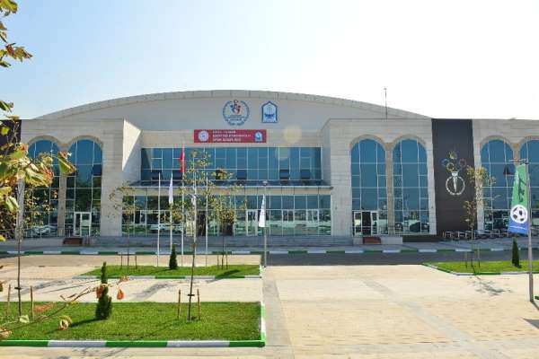 Naim Süleymanoğlu Spor Kompleksi açılıyor 