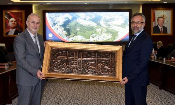 YÖK Başkan Vekili Kapıcıoğlu: 'OMÜ Tıp Fakültesi, yeni kurulan tıp fakültelerine hamilik yapıyor'