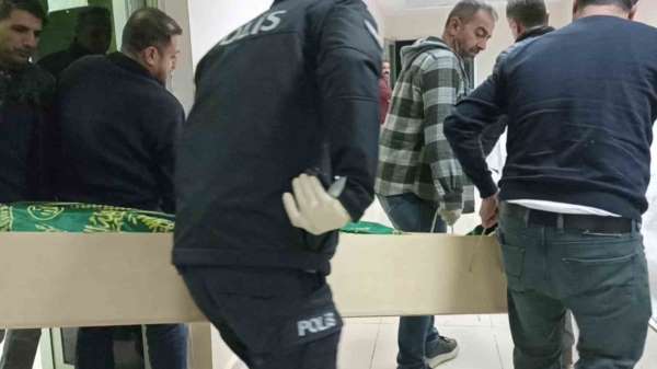 Sivas'taki otobüs kazasında ölen 7 yolcunun cenazeleri ailelerine teslim edildi