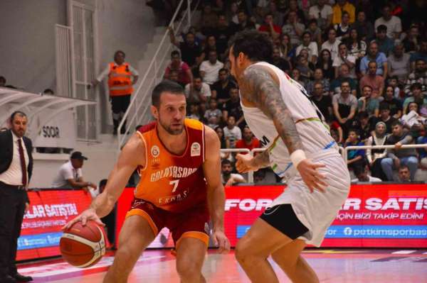 Türkiye Sigorta Basketbol Süper Ligi: Aliağa Petkimspor: 76 - Galatasaray: 74