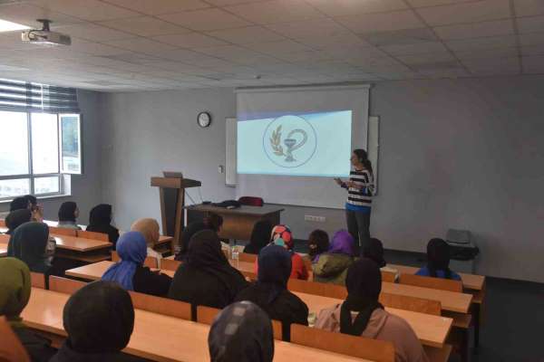 Kız Anadolu İmam Hatip Lisesi'ne Düzce Üniversitesi tanıtıldı