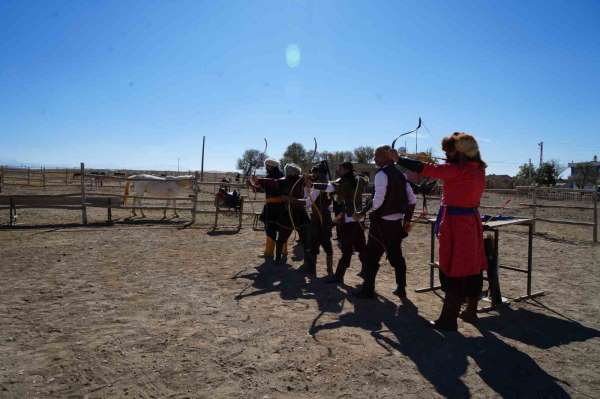 Doğu Türkistan'dan Niğde'ye uzanan yol: Altay köyünde Kazaklar kültürlerini yaşatıyor