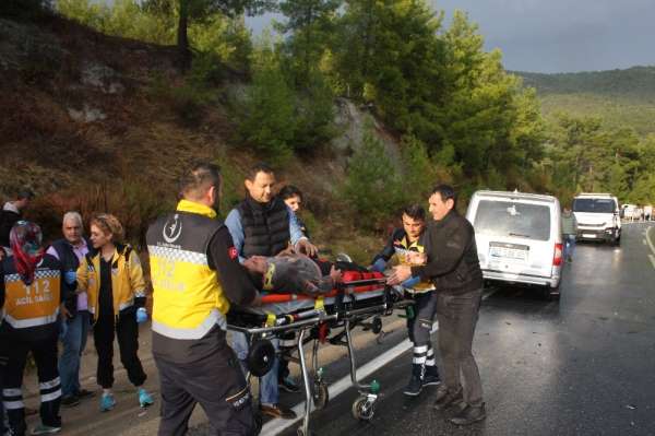 Antalya'da trafik kazası: 1 ölü, 2 yaralı 