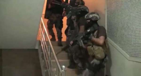 Mardin'de terör operasyonu: 10 gözaltı 