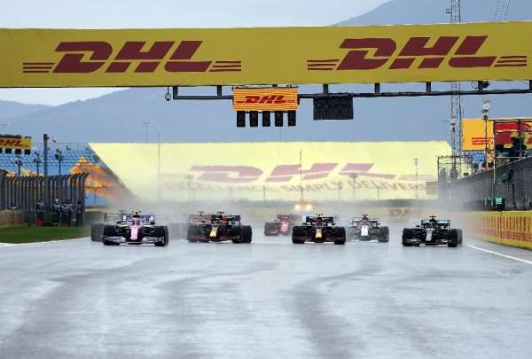 Formula 1 Türkiye Grand Prix'si start aldı