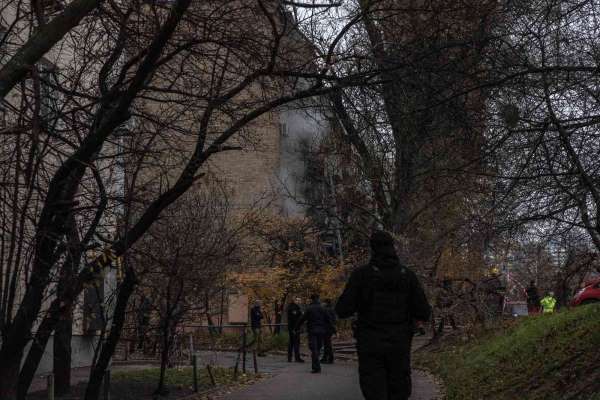 Zelenskiy: 'Ukrayna şehirlerine, çoğu enerji altyapısını hedef alan 85 füze saldırısı düzenlendi'
