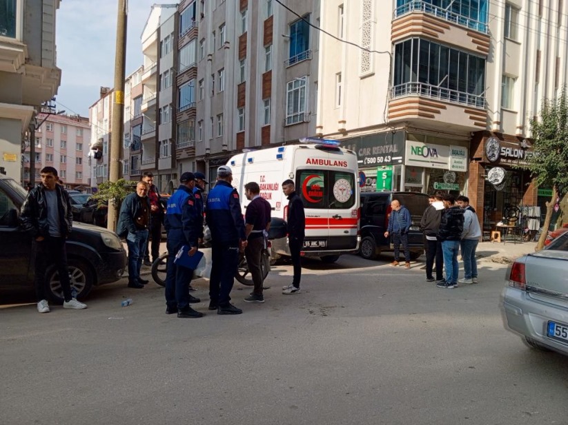 Samsun'da hafif ticari araç ile motosiklet çarpıştı: 1 yaralı