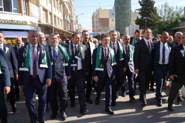 Bakan Yumaklı, Kilis'te zeytin festivaline katıldı