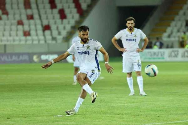 Menemen FK'da Burak Yeşilay sakatlandı