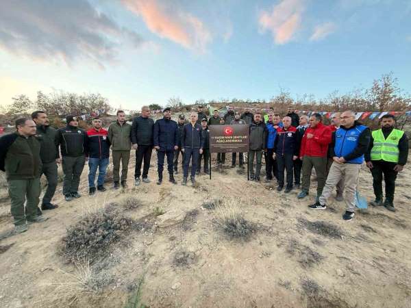 Karaman'da şehit düşen 20 asker için fidan dikildi