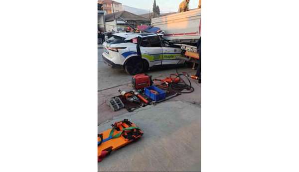 Trafik kazasında şehit olan polis memurunun kimliği belli oldu