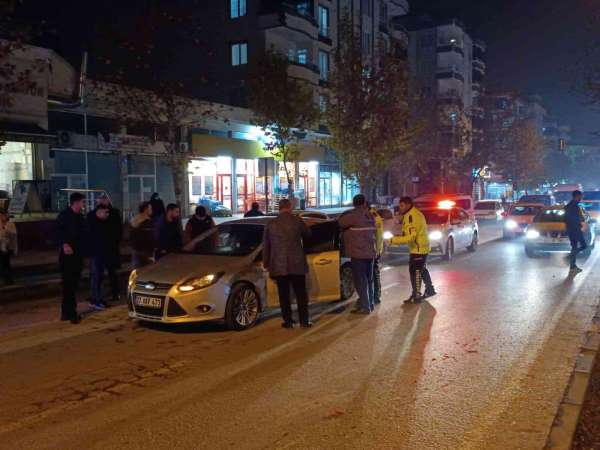 Gaziantep'te ani fren kazaya neden oldu: 2 yaralı