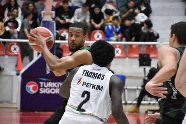 Türkiye Sigorta Basketbol Süper Ligi: Aliağa Petkimspor: 112 - Darüşşafaka: 78