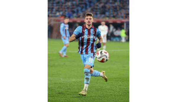 Ernest Muçi seriye devam etti