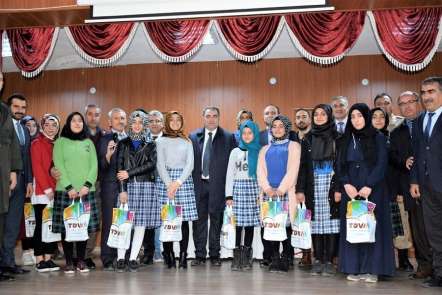 Palu'da 'Çanakkale Şehitlerine' şiir okuma yarışması