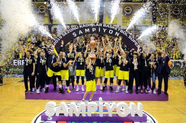 Fenerbahçe Kadınlar Basketbol Süper Ligi'nde şampiyon oldu 