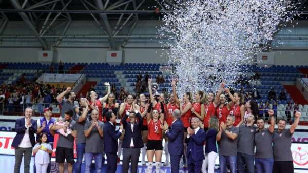 Türk Hava Yolları Kadın Voleybol Takımı, Balkan şampiyonu oldu 