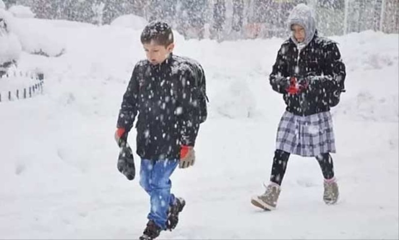 Bafra'da Yarın 17 Ocak Okullar Tatil mi Bafra'da Kar Tatili Olacak mı