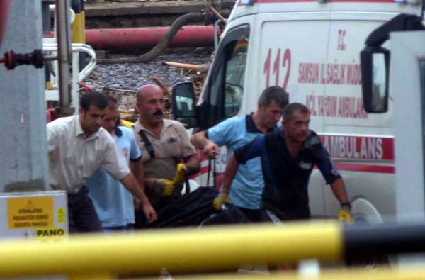 11 kişinin öldüğü sel felaketiyle ilgili yargılanan 10 kişi beraat etti