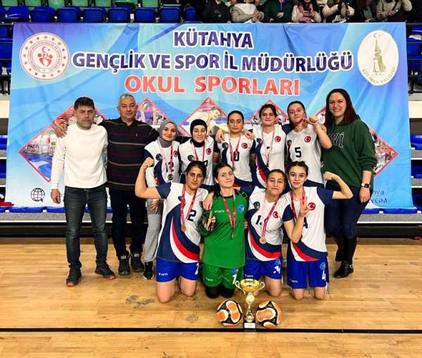 Pazarlar Spor Lisesinin Futsal il finallerinde büyük başarısı