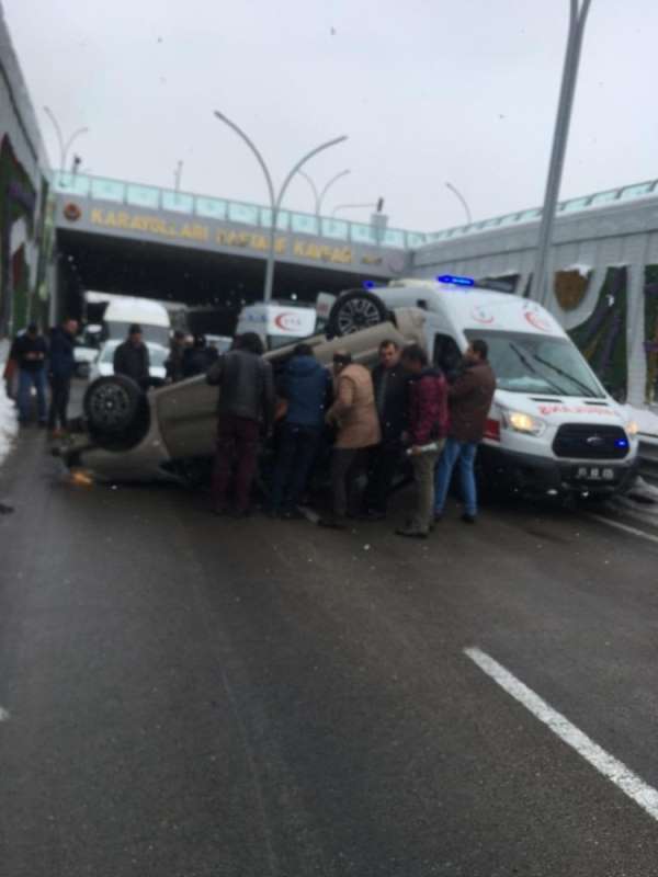 Van'da trafik kazası: 3 yaralı 