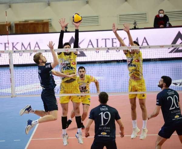 AXA Sigorta Efeler Ligi: Altekma: 3 - Arhavi Voleybol: 0