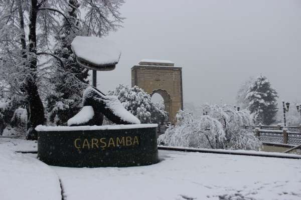 Çarşamba'dan kar manzaraları