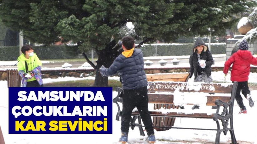 Samsun'da çocukların kar sevinci