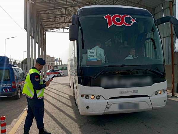 Mersin'de kazalara karşı servis ve otobüslere sıkı denetim