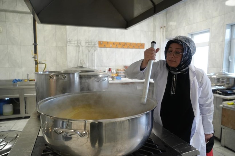Samsun'daki liseden her gün 300 öğrencisine ücretsiz yemek