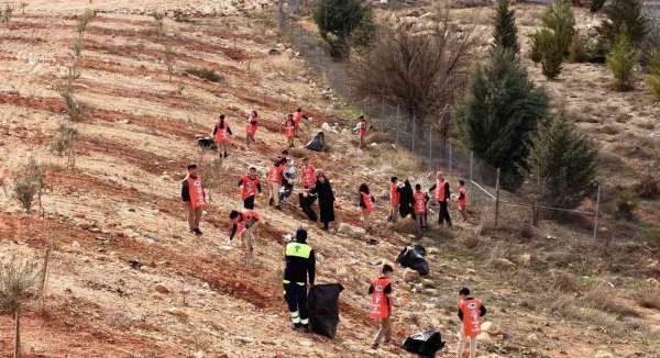 Şehitkamil'de minik ellerden doğaya büyük katkı