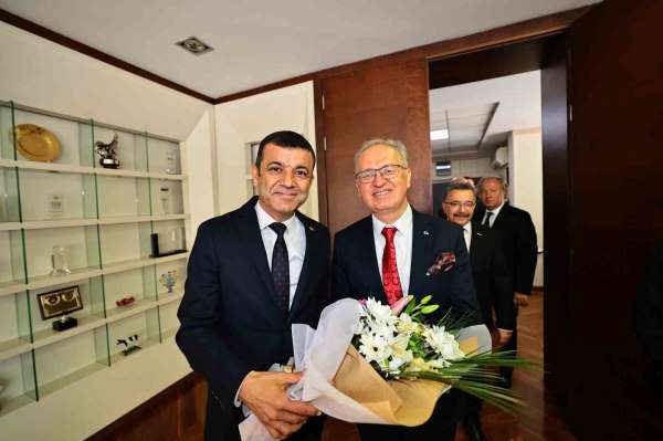 Başkan Çavuşoğlu; 'Hedefimiz ilk 5 yılda Pamukkale'ye gelen turistlerden 1 milyonunu Denizli'de ağırlamak'