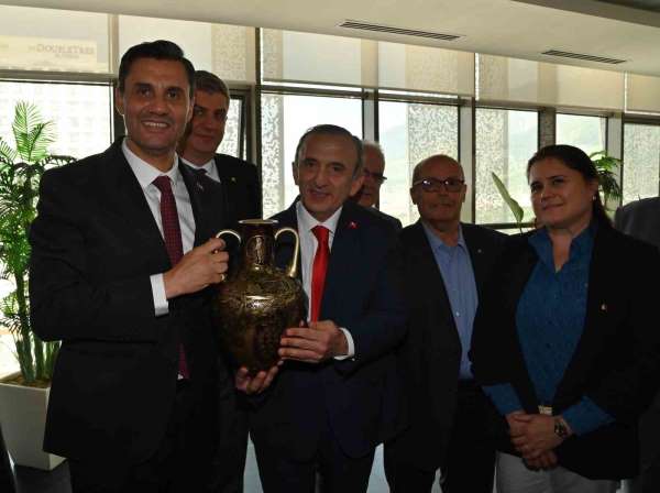 Başkan Zeyrek, Manisa TSO Başkanı Yılmaz'ı ağırladı