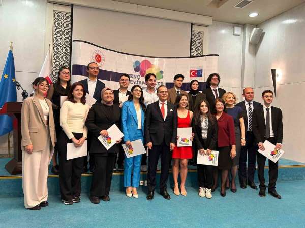 Genç Çevirmenler Yarışması'nın kazananları belli oldu