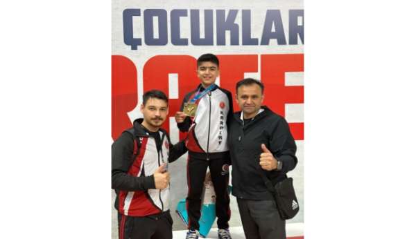 Ispartalı Ali Emir Çelik, Türkiye şampiyonu olarak milli takıma seçildi