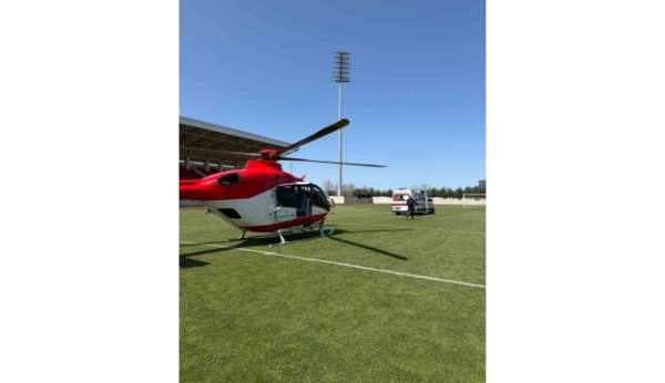 Gökyüzünden umut: Solunum sıkıntısı yaşayan bebek helikopterle taşındı