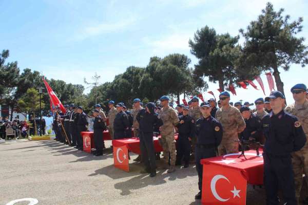 Özel bireyler asker üniforması giyerek yemin etti