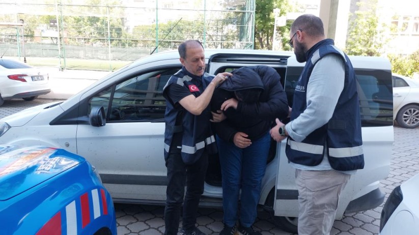 Samsun'daki cinayette baba kollarını tutup 16 yaşındaki oğluna öldürtmüş